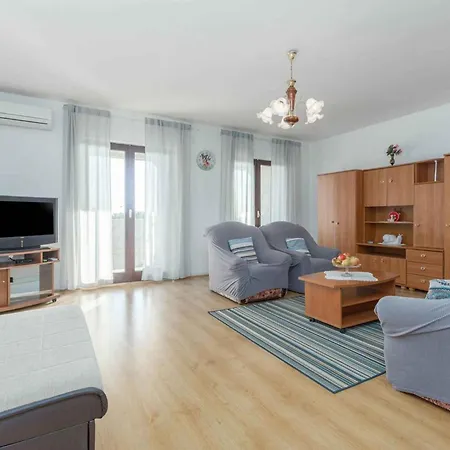 In Porec/istrien 40021 Apartment *
